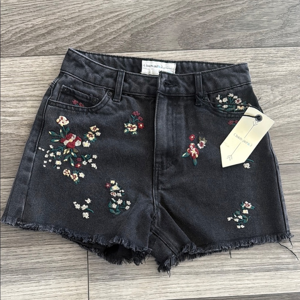 Ban.Jara  Black Jean Shorts with Floral Embroidery
